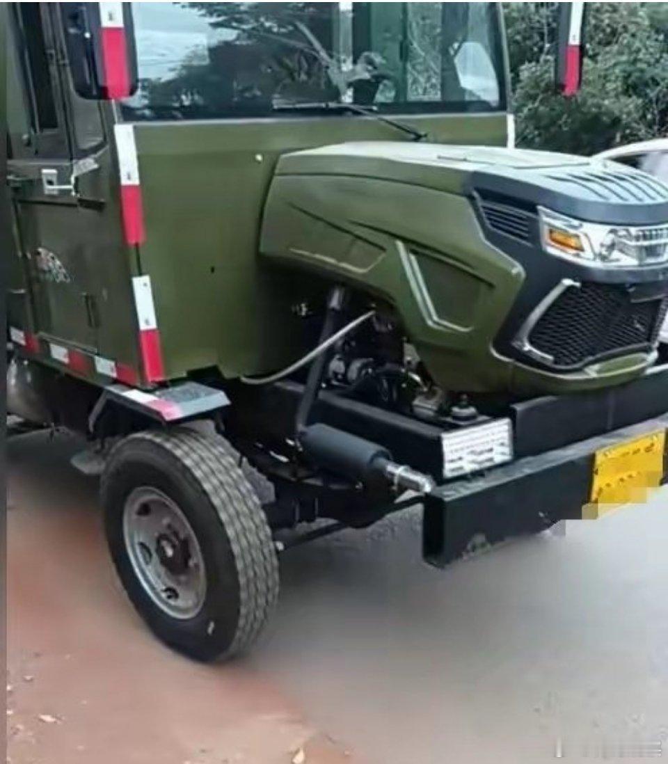 太奇葩了，pxx怎么什么都能买！从拖拉机到拱桥再到凉亭。一个儿时的哥们在社交平台