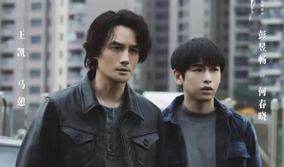 《交锋》看了23集，实在追不下去了。每到主线要进入敌我博弈的精彩阶段，然后就开始