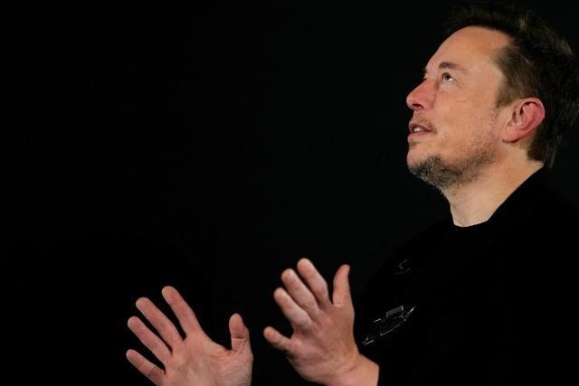 马斯克一句话点醒全世界：现在全球疯抢的不是芯片，是中国造20万一台的“大铁箱子”