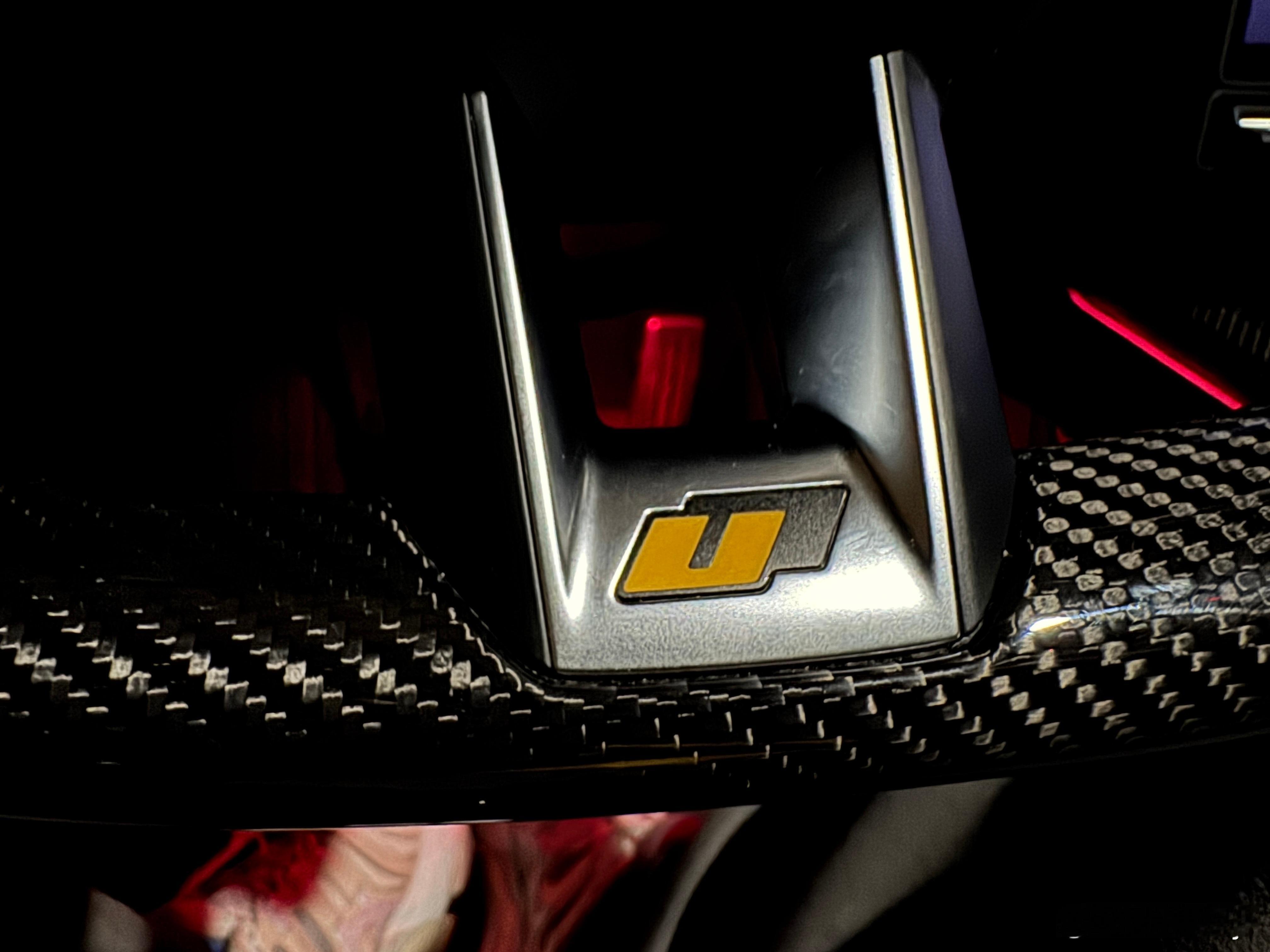 一直没有深度体验SU7 Ultra，今天开了一下午，太快乐了，这车绝对不止马力大