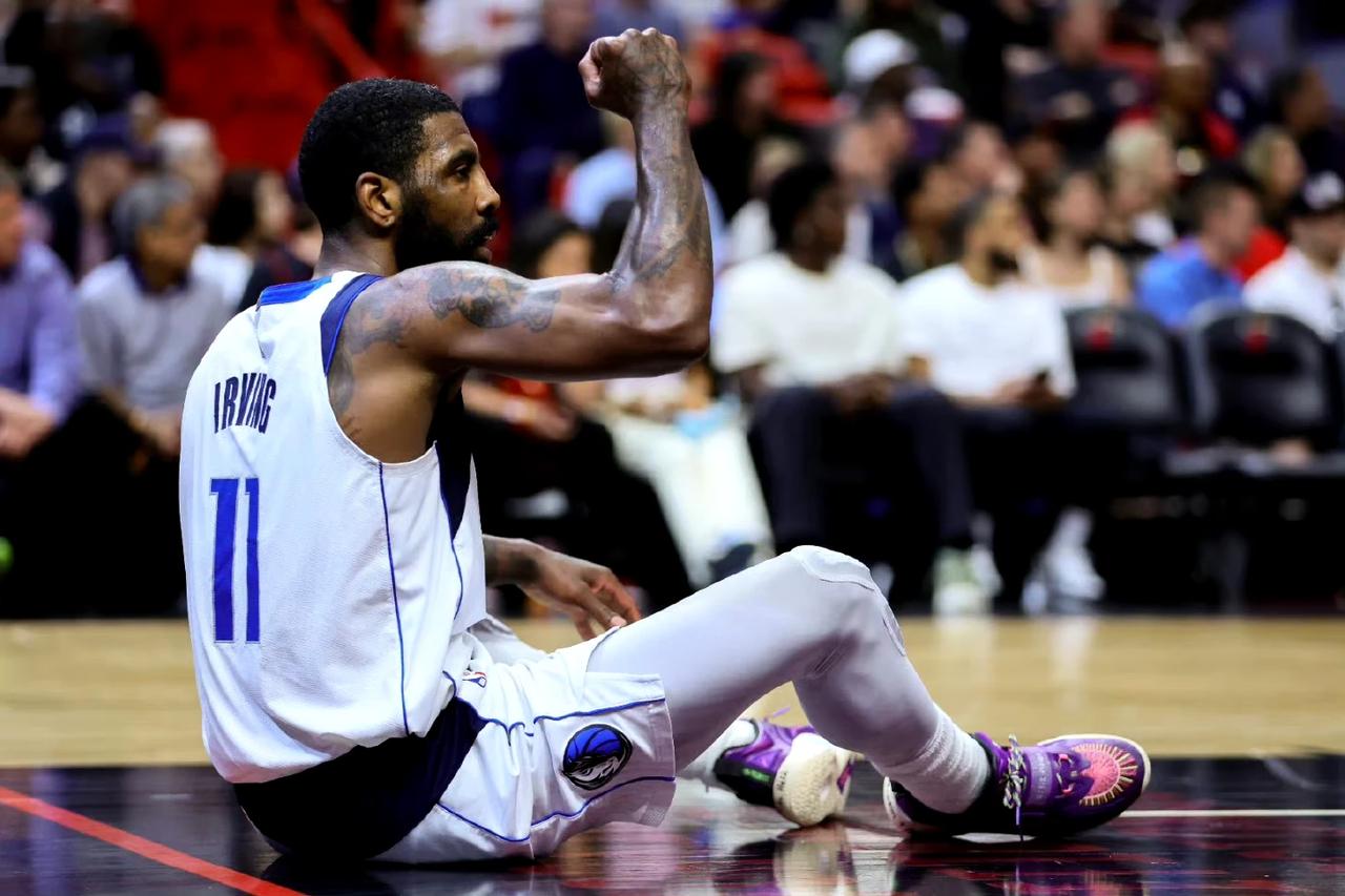 放角色球员可以
防东欧不能过度包夹
这俩人出球都快，毕竟nba球员，个个大空位几