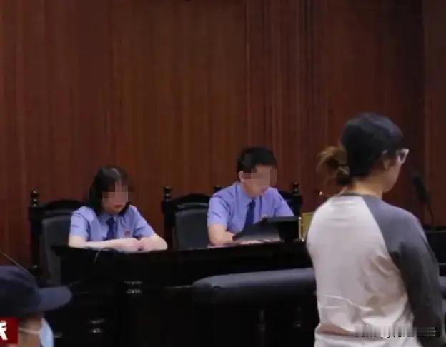 这突如其来的变故，让高先生的心猛地一沉。平日里温和、懂事的妻子，竟然在短短几天内