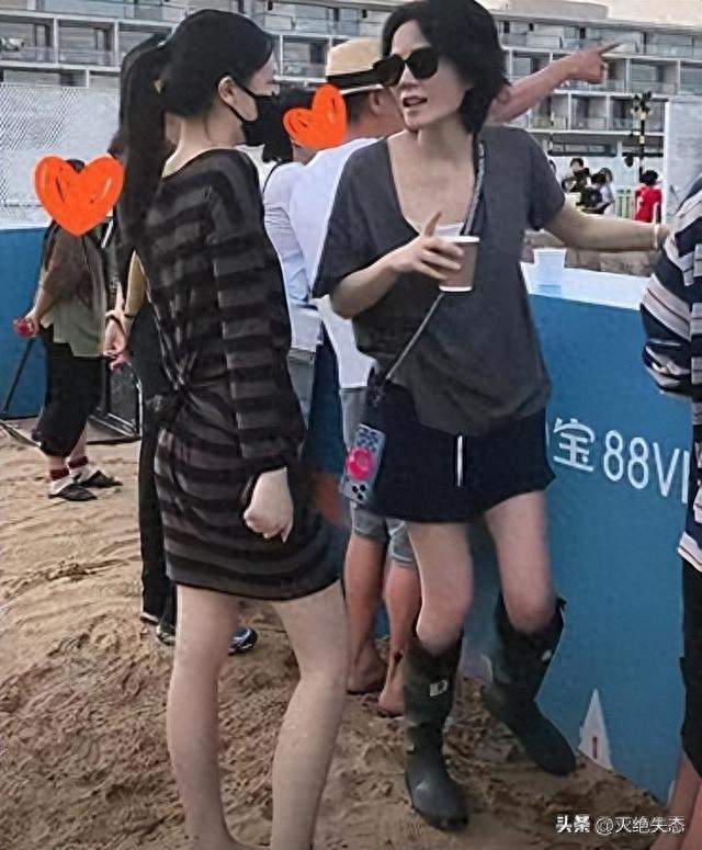 王菲罕见露面！放着谢霆锋生日不过，却为窦靖童现身海边