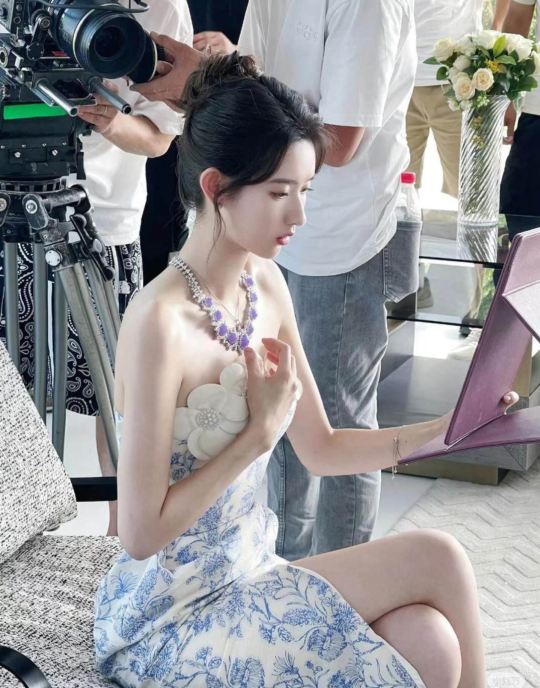 身材，颜值，才华那个最重要！
广州