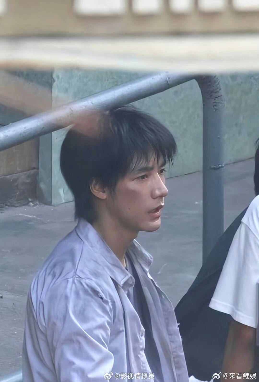 此沙《烈阳之上》广州拍摄路透解锁全新短发，完全猜不到角色走向，好奇心直接被拉满。