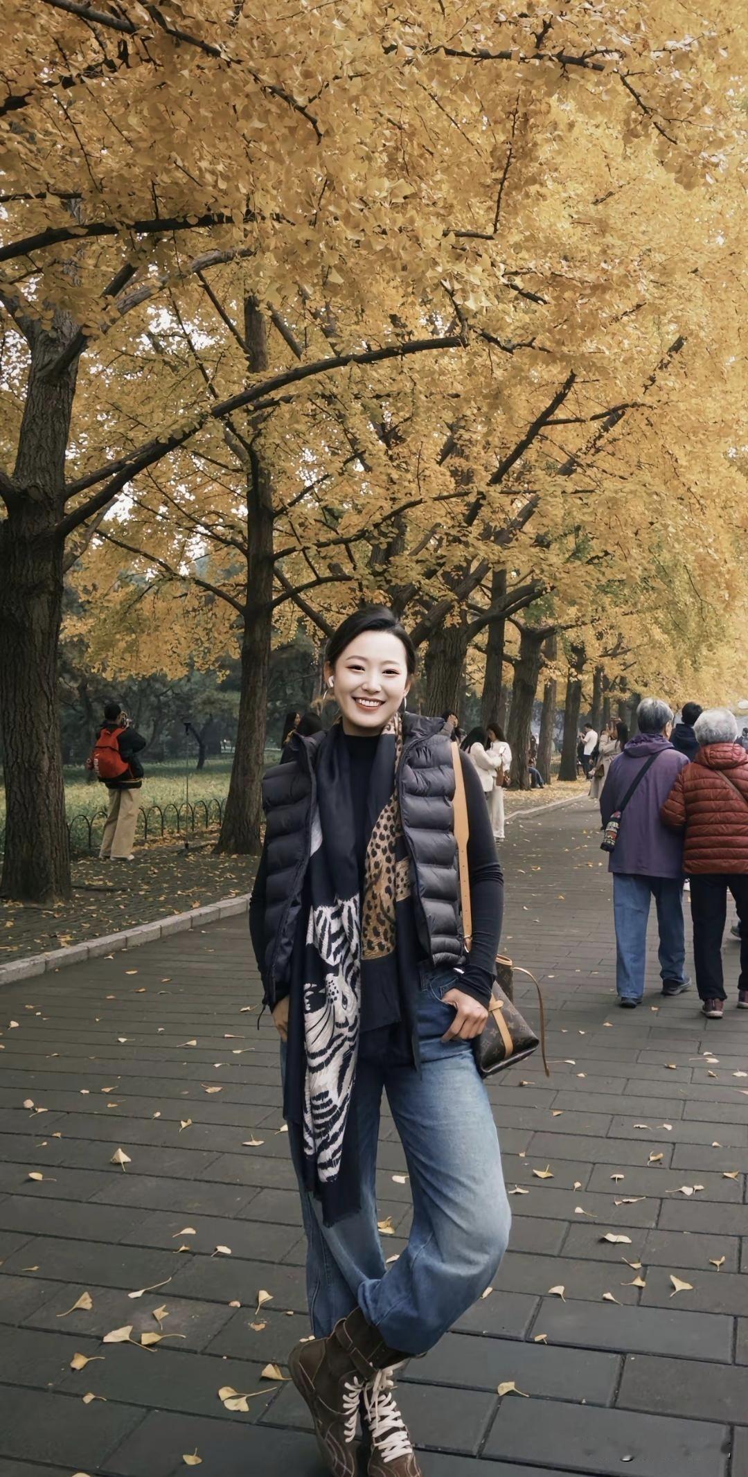 保持年轻的秘诀，就是每日开心一笑
心态好了，整个人都精神了[笑哭]