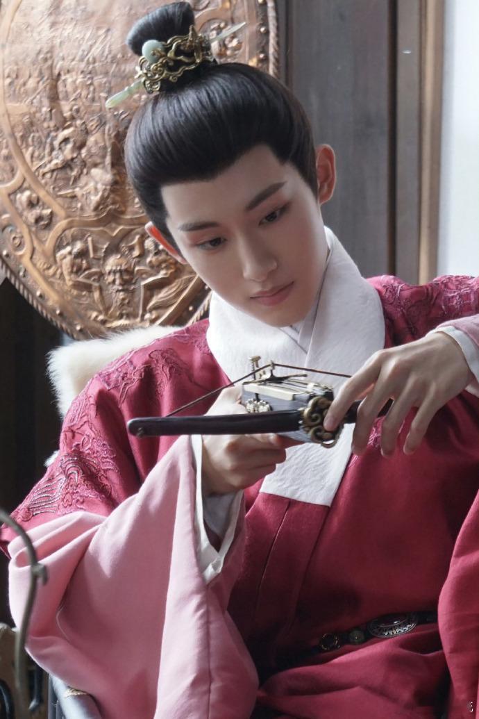 谁家男二喝醉把男主当女主电视剧良陈美锦真心劝叶限控制酒量，喝酒误事还容易社死！好