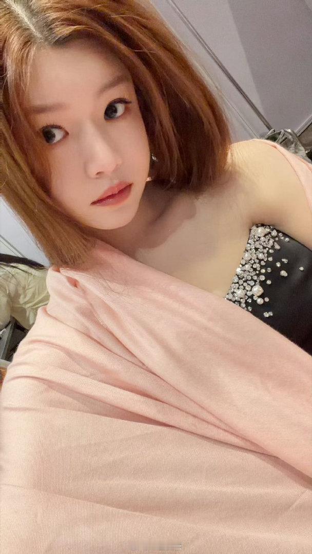 陈妍希我家那闺女官宣 谁的青春回忆来了！陈妍希亮相我家那闺女，走进私下真实状态，
