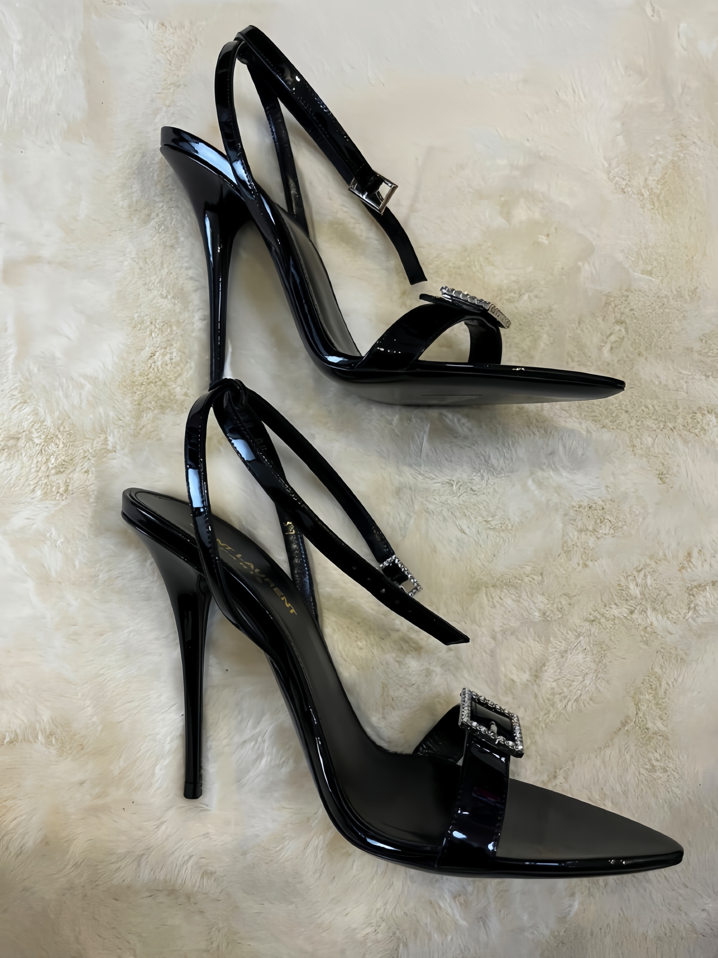 偏爱露趾高跟👠 