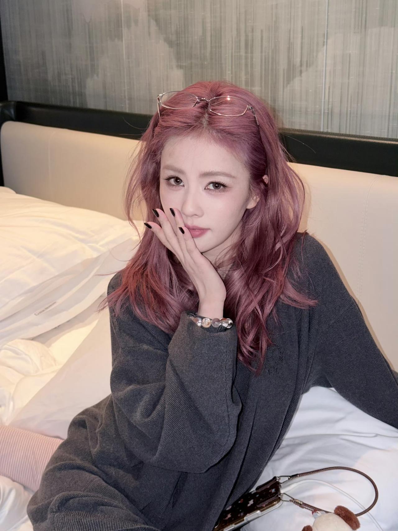 粉发白鹿 ，超美！