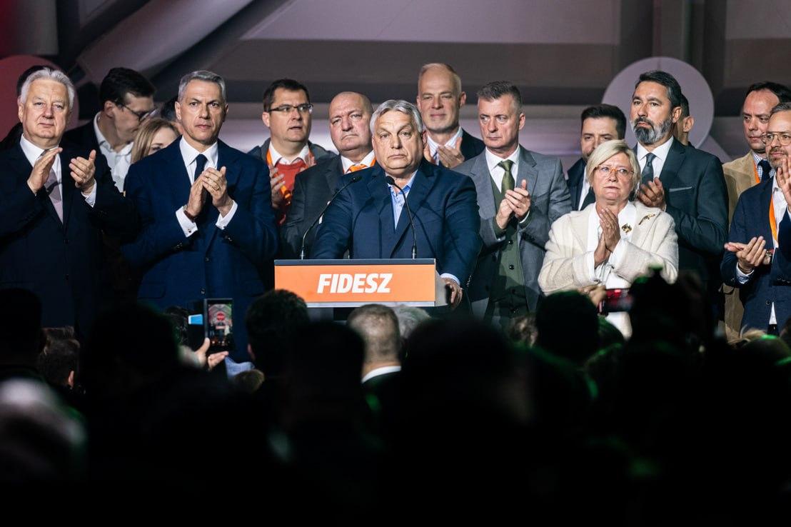 ⚡匈牙利总理奥尔班正式公开承认败选，称选举结果清晰且对青民盟而言十分痛苦。
 