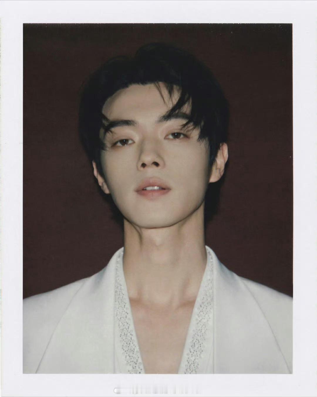 许凯撕拉片🈶，帅哥请多拍[送花花] ​​​