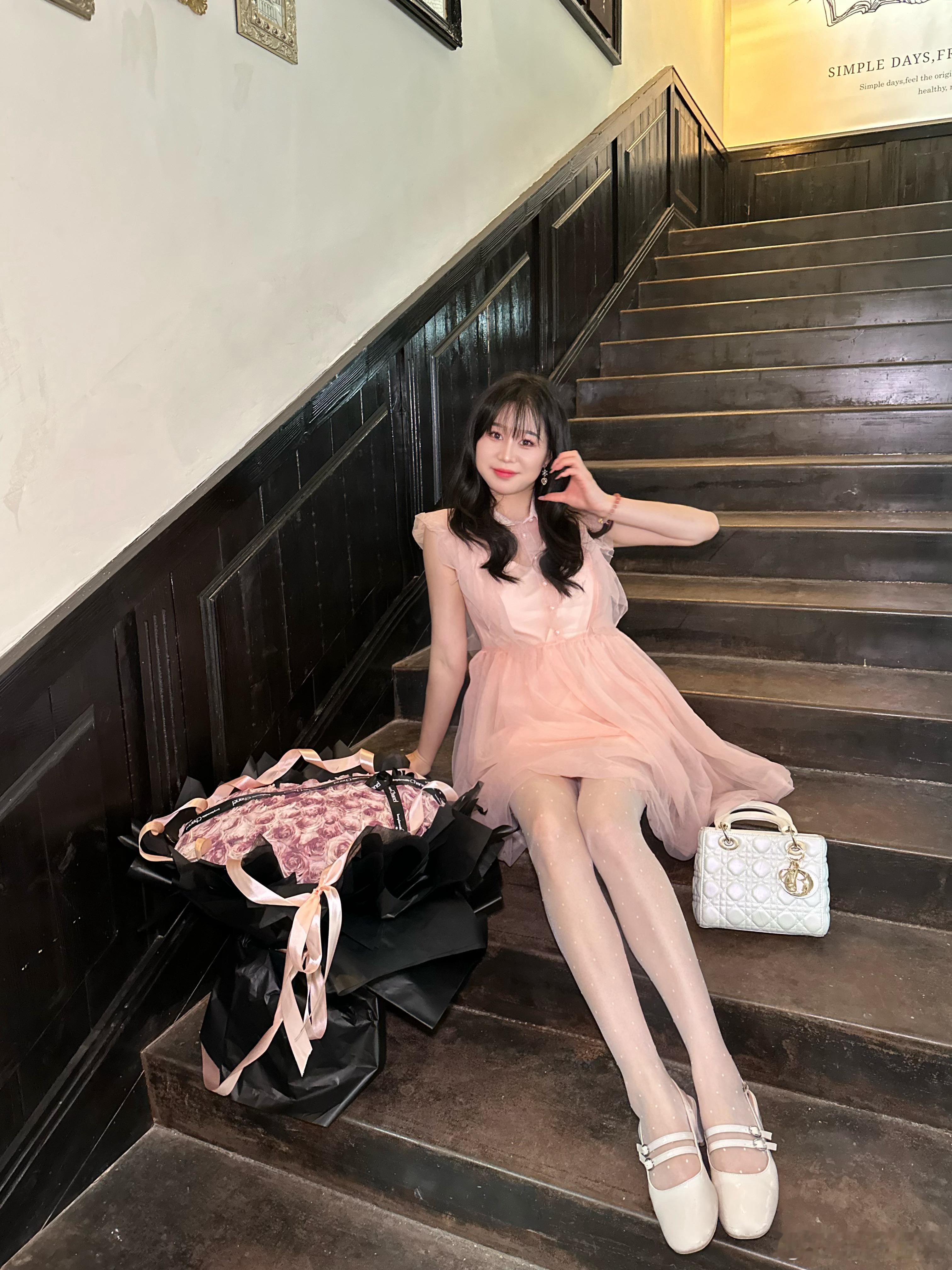 你热爱生活的样子  生活都看在眼里 🎀👗:娅后 ​​​