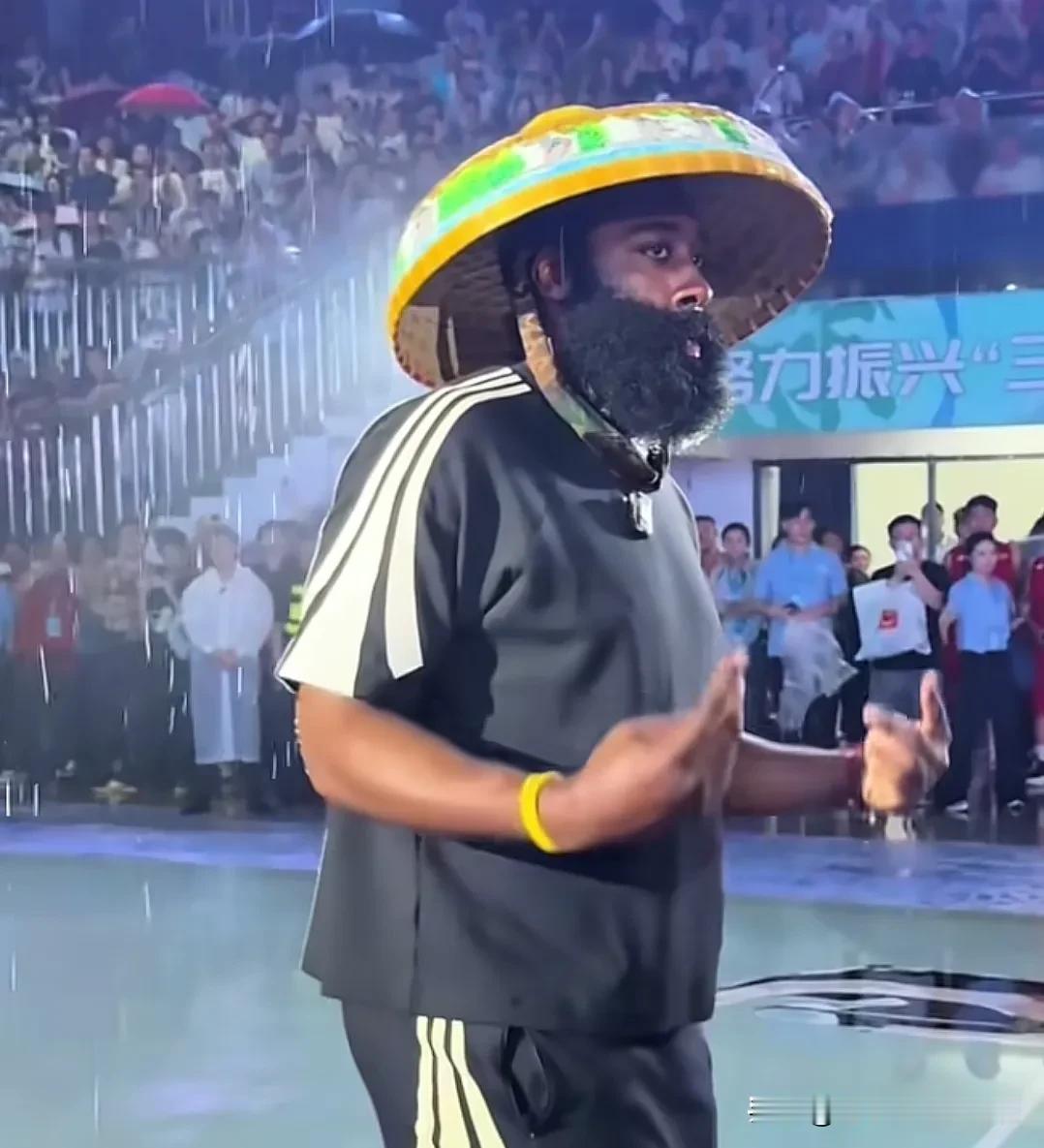 哈登有什么魔力让队友都称赞他，对他念念不忘
他又是怎么获得一大批中国球迷芳心的