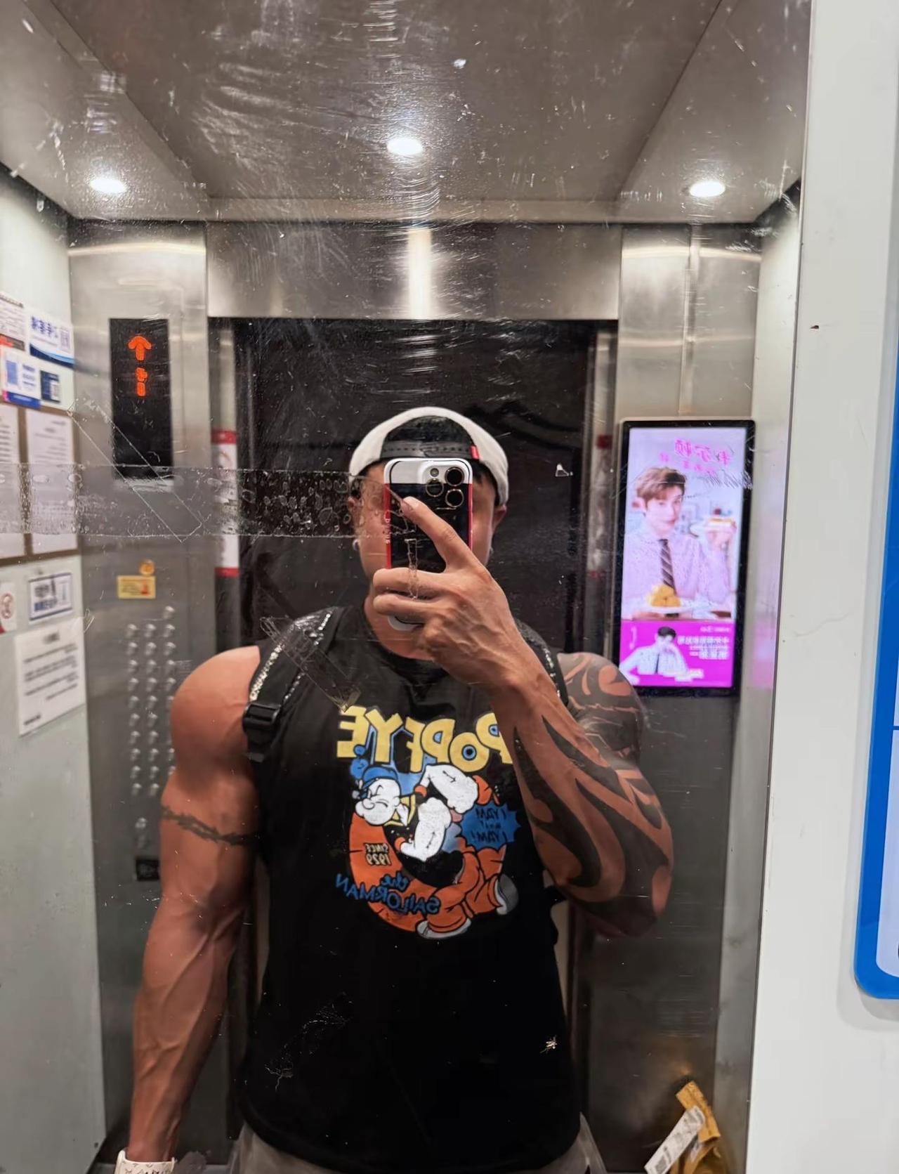听好了，你必须非常爱自己，以至别人是否爱你也不会给你造成困扰……
