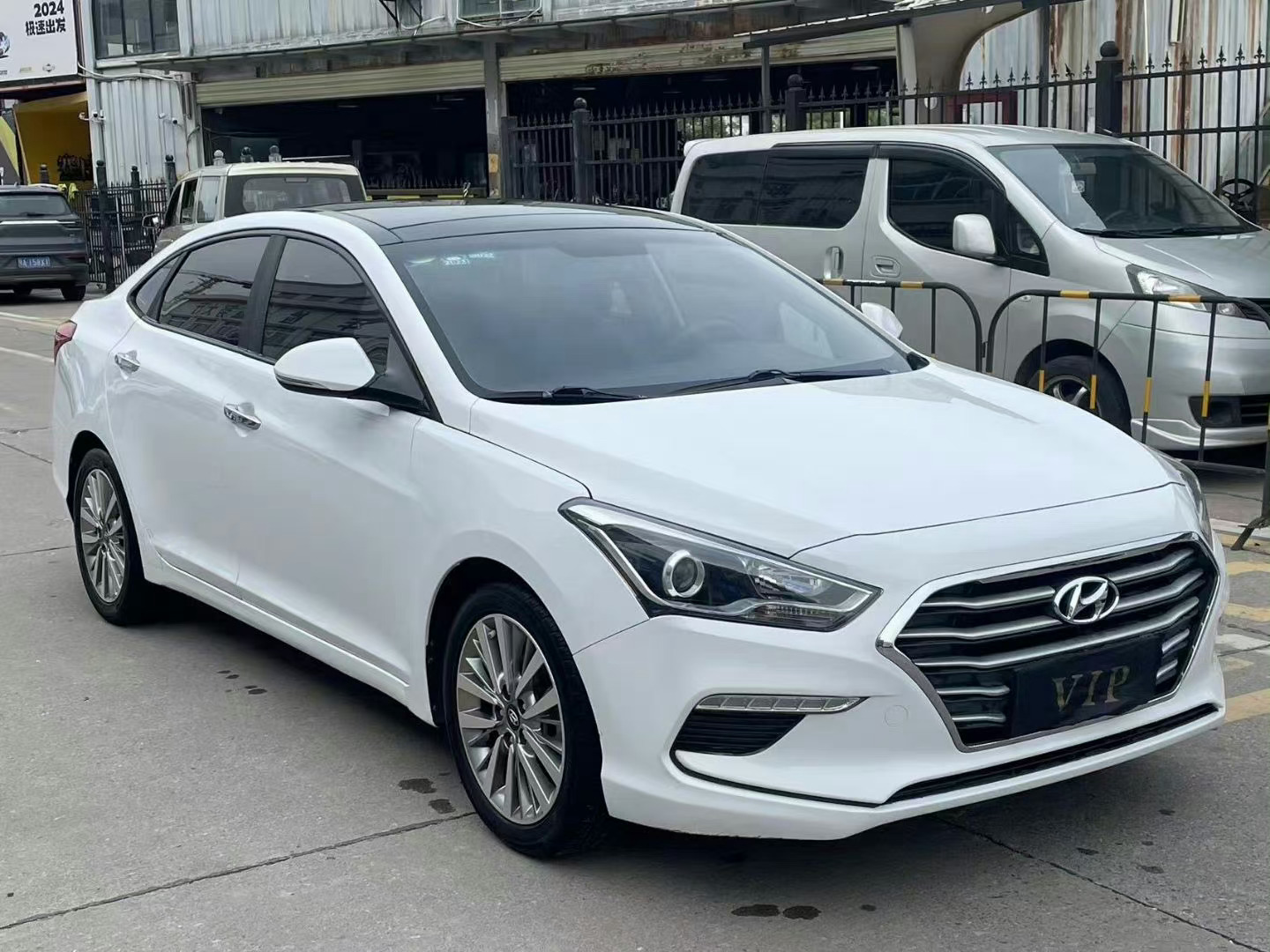 快放假了，你的心情be like2018年现代名图  1.8L自动挡带天窗5万公