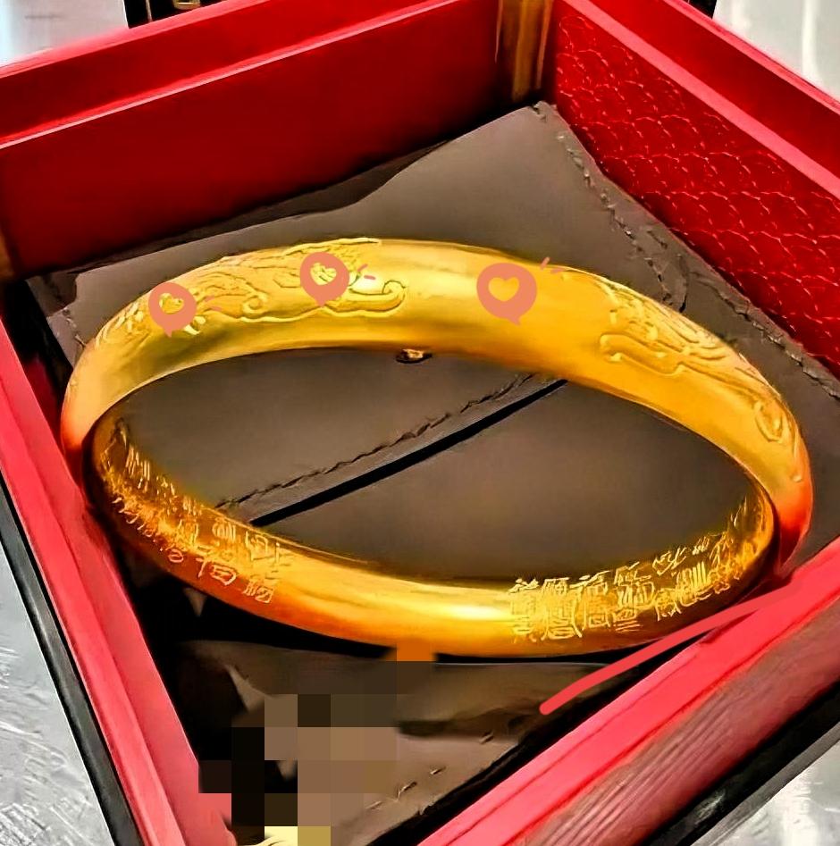 我姐姐得知未来儿媳怀孕后，直接把彩礼从8万8提升到12万8，还把三金换成了五金，