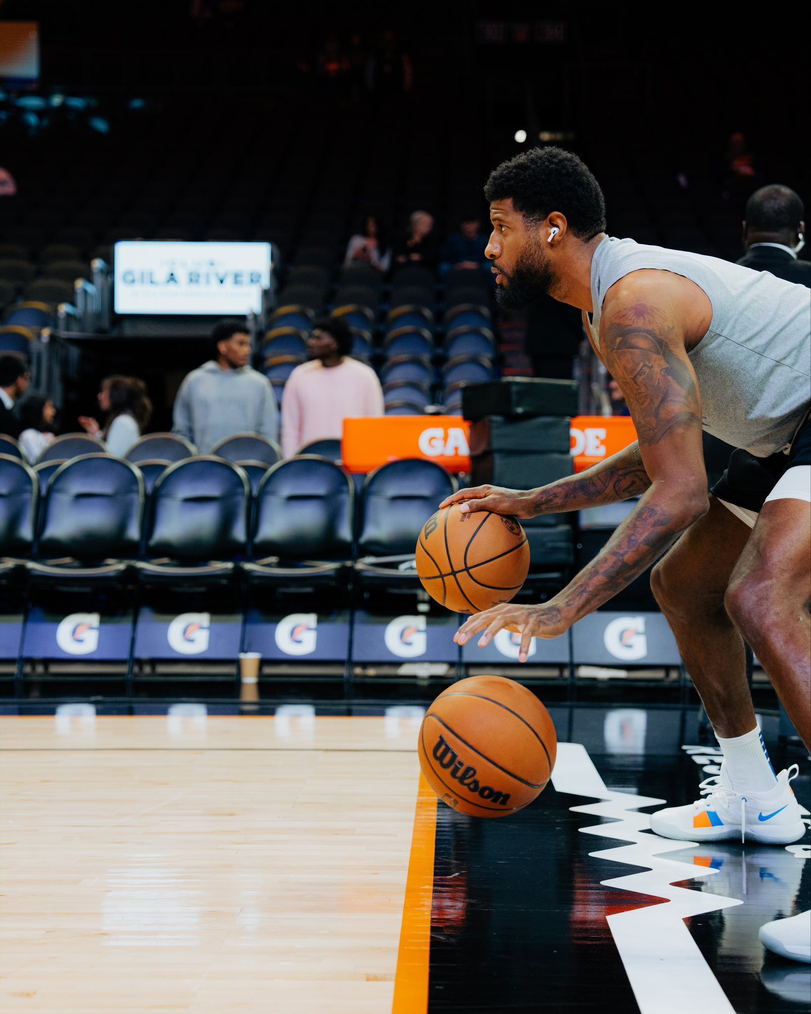 新年新生，向光而行。晚安,保罗乔治