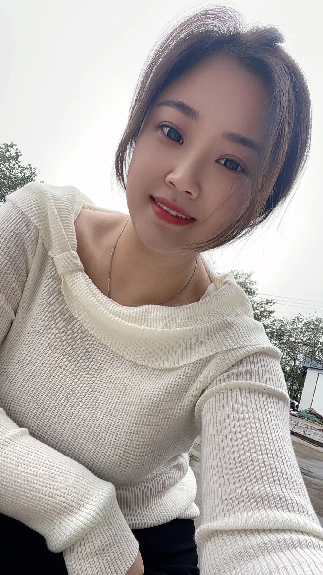 你说万物各有时令 爱也到了秋天