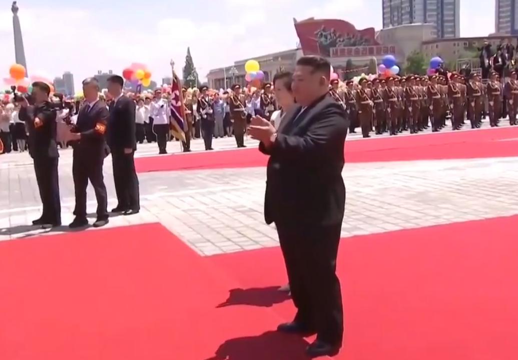 朝鲜沸腾了

6月8日，朝鲜为了欢迎中方到来，可以说用心良苦，这场欢迎仪式，用万