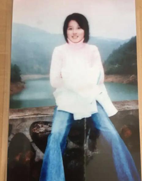 2004年，2004年，福建一名女大学生蔡伟娟神秘失踪，她的富豪父亲为找到女儿，