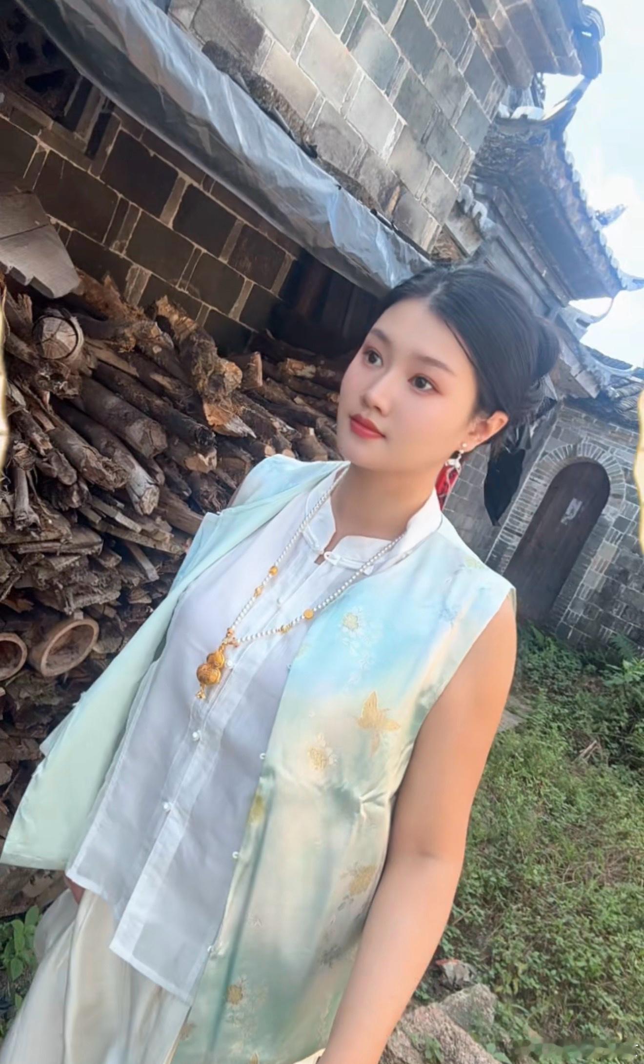 今天和朋友闲聊起之前发生的小事，我说那件事已经过去了，我也道歉了朋友惊讶问：是对