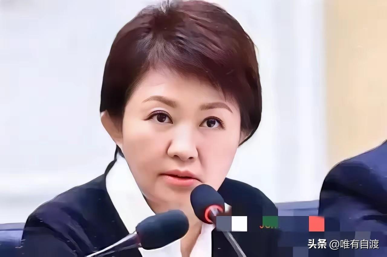 如今，活跃在台湾政坛上的政客，不是名独就是暗独，能够说点最好听的话，也就是不武不