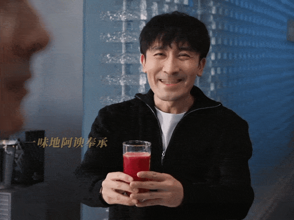 赵煊演出了三胎家庭长子的破防 被赵煊的演技狠狠拿捏！他用颤抖的嘴角、湿润的双眼，