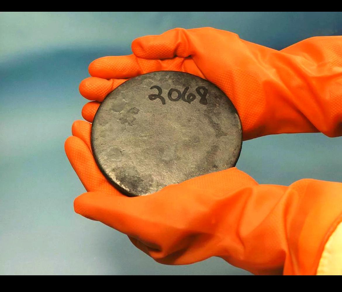 日本给我们的伤害，永远不能忘记，更不能再发生
密切关注日本在核领域的动作
核材料