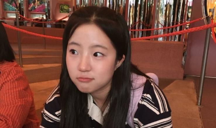 韩乒有两位美女球员，分别是申裕斌和金娜英。
想问大家，更喜欢谁？