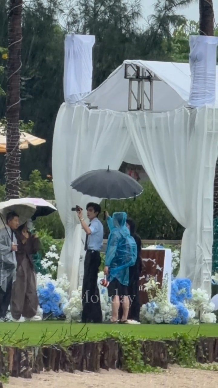 陈异哥哥帅气回归我将燥候今天野狗骨头的婚礼宋威龙野狗骨头婚礼补拍路透宋威龙拿着相