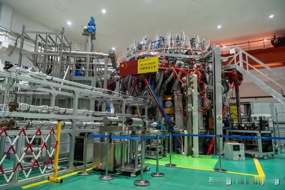 中国的科技有狠活！新一代人造太阳“中国环流三号”首次放电成功！

日前，位于上海