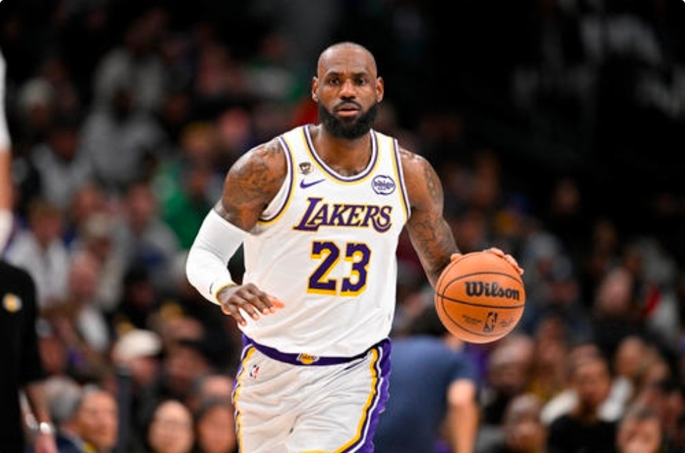 又创历史！詹姆斯成首位年满41岁后，半场砍下20+的球员NBA常规赛继续进行，湖