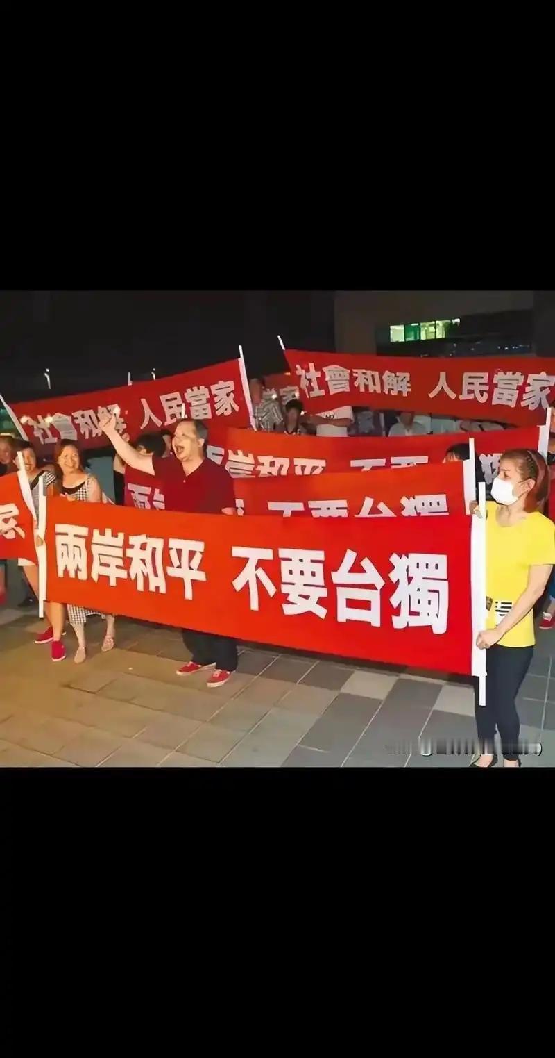 一望神，二察色，精气存亡此中得。（初辩精气）
三闻声，四嗅气，气味声息虚实辨。（