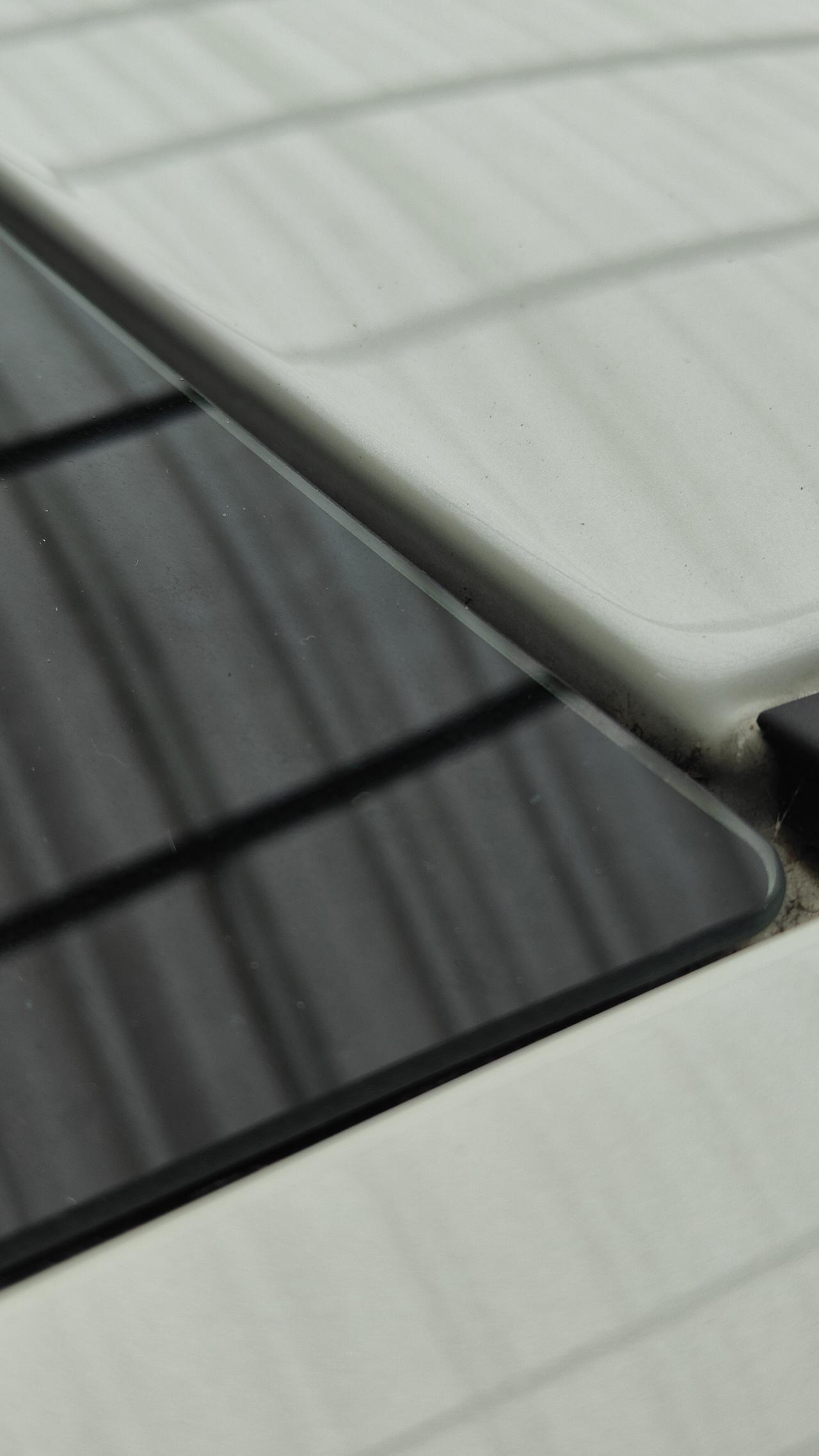 轩逸经典车顶铁皮也不薄啊
都有这么厚呢