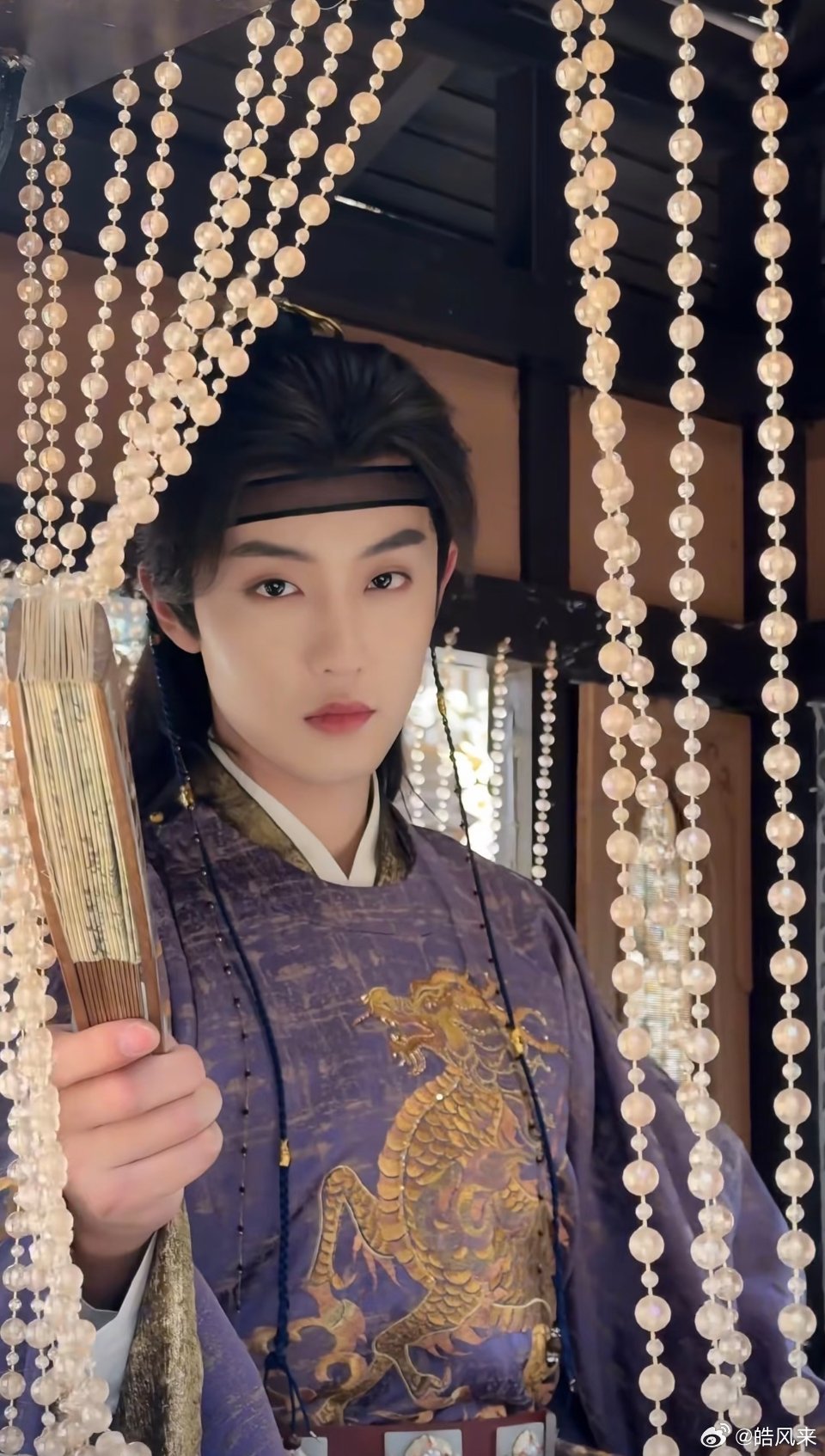 白珩威 bhw白珩威 太帅了吧～时间是最伟大的治愈师.“𝑻𝒊𝒎𝒆 𝒊?
