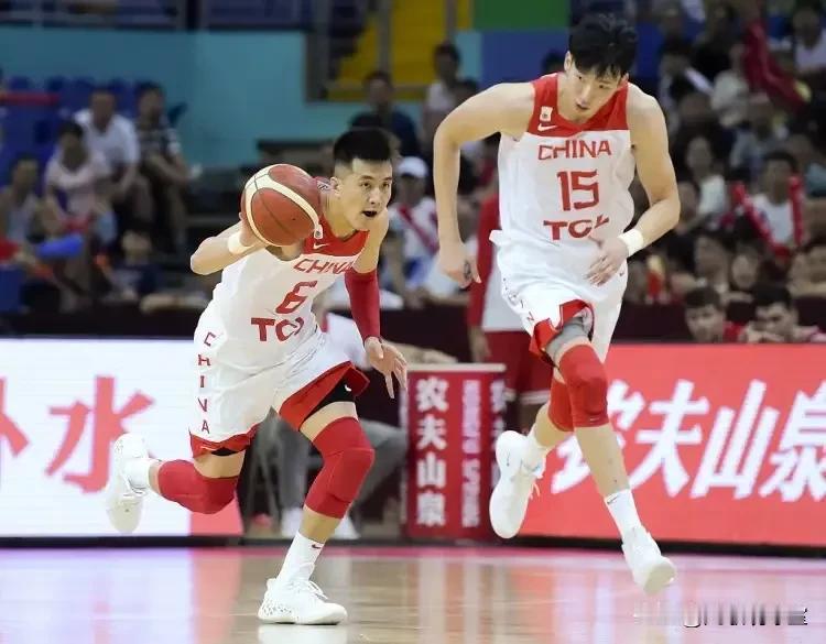 郭士强接替乔尔杰维奇成为中国男篮主教练后，预测中国男篮十二人名单：
辽宁：郭艾伦