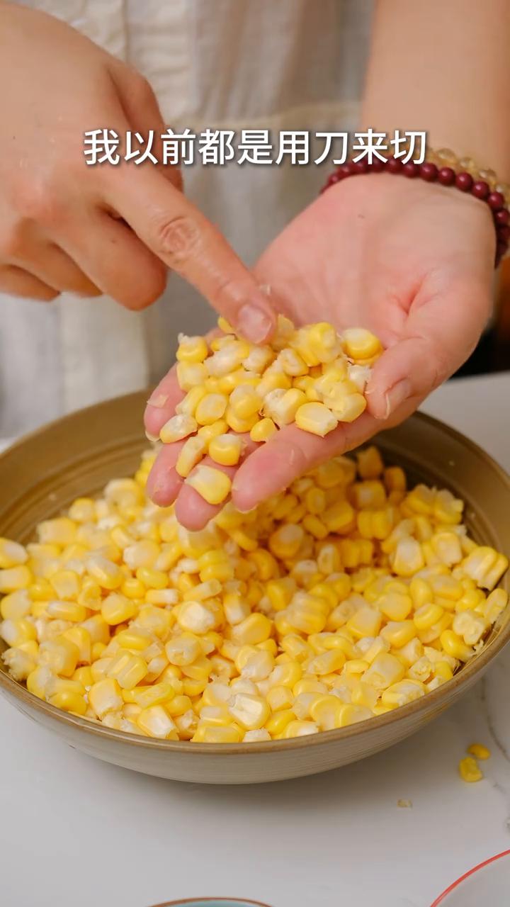 餐厅里五十八元一盒的玉米汁自己在家做成本还不到十元，关键配料都是家里常见的，做出