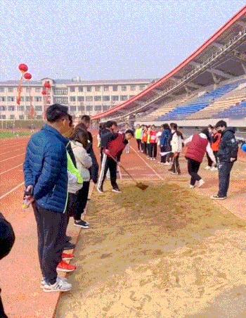 美女跳远
强力围观