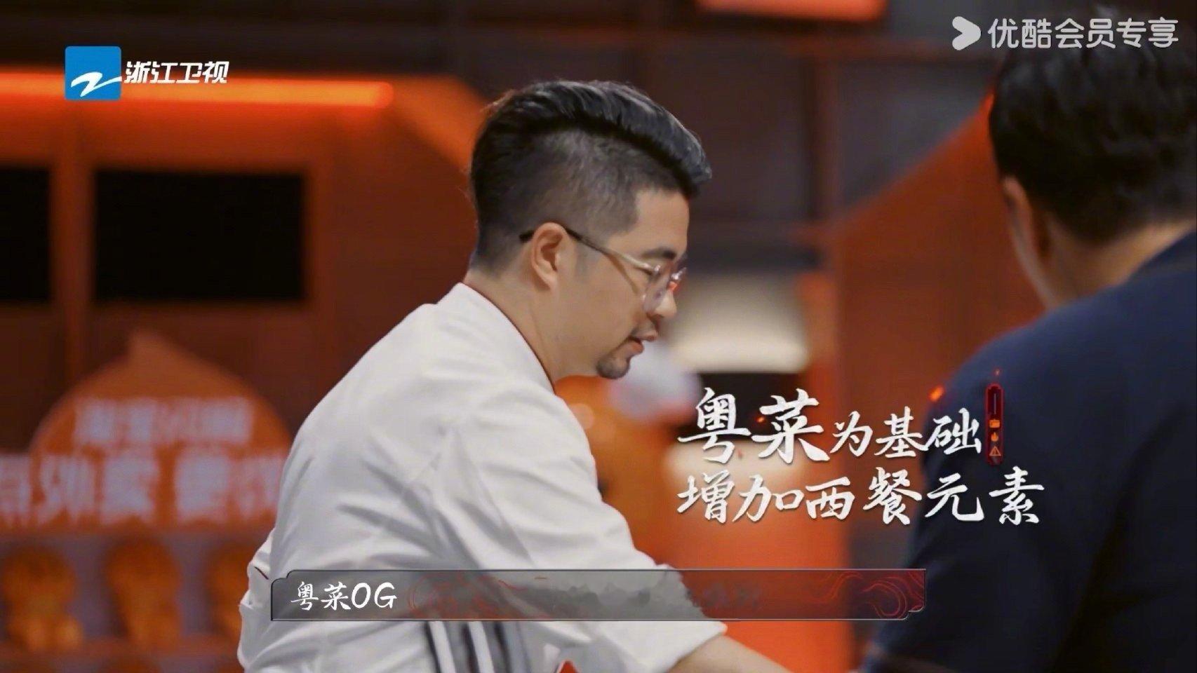 意面来了中国也得被炒着吃 复活赛太卷了！素厨做咖啡炒意面，这搭配比饺子蘸番茄酱还
