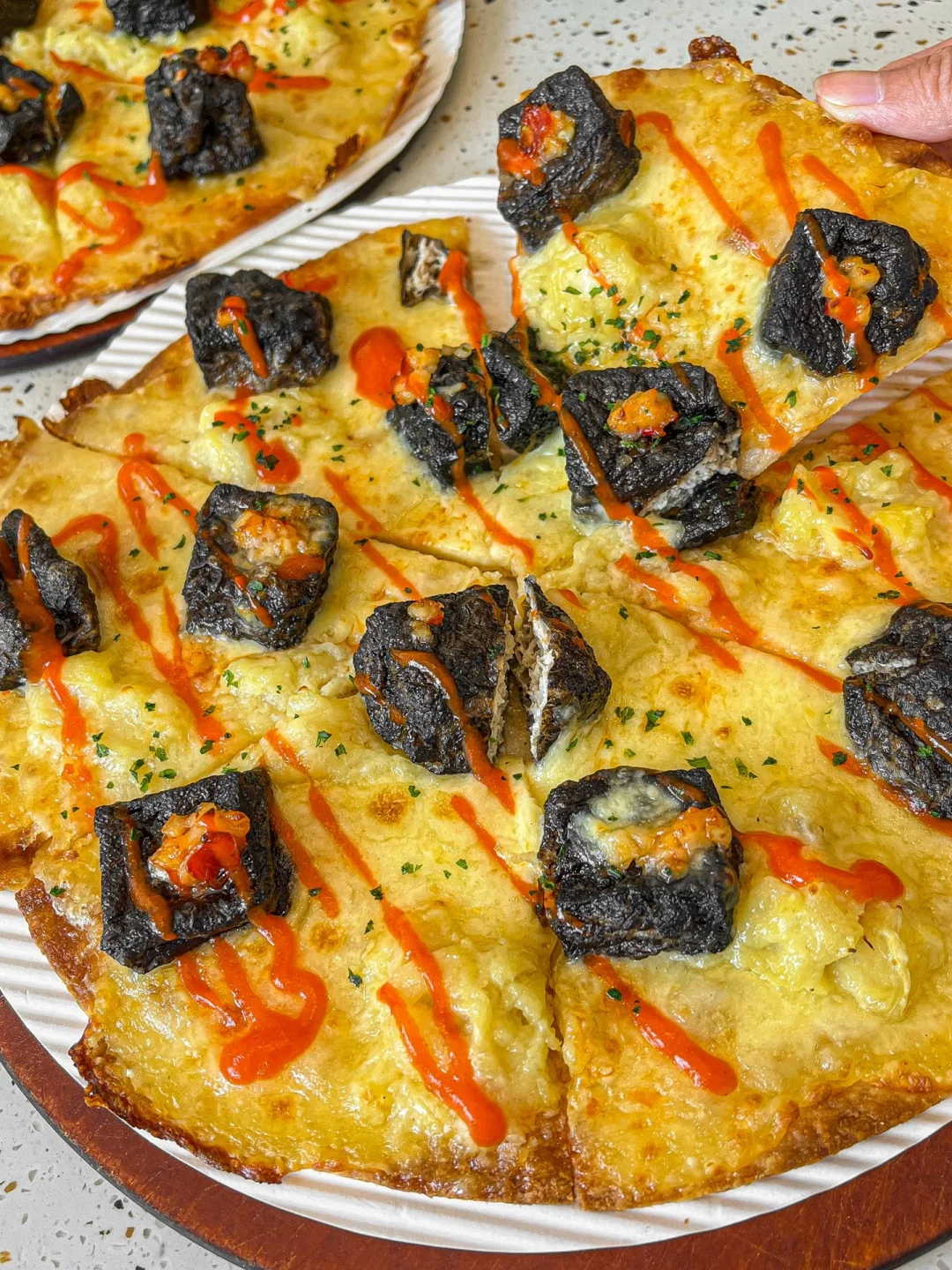 必门都给我冲！！新品上头香榴莲臭豆腐披萨🍕
