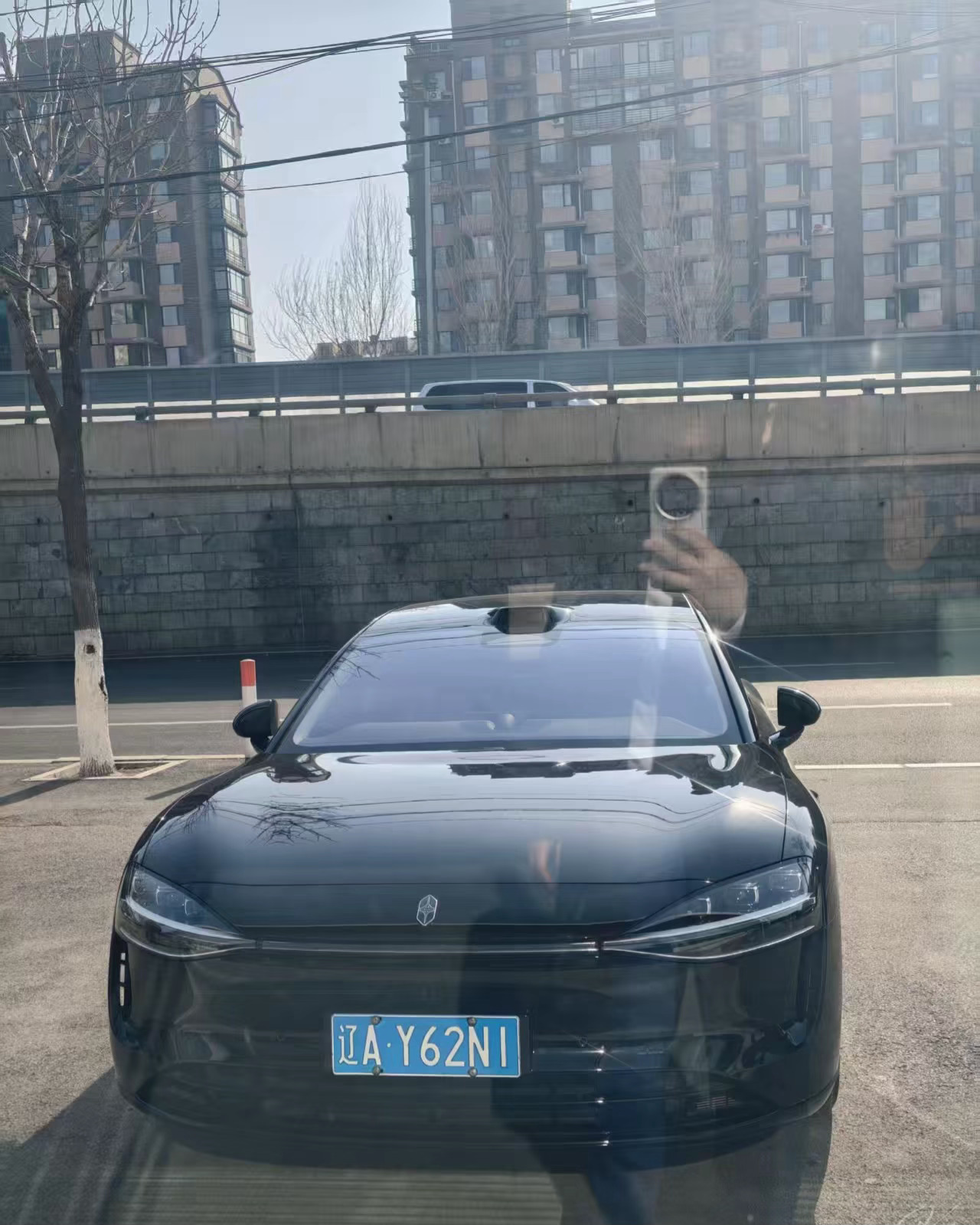 蓝牌享界S9T真有劲真好看啊所以为什么他能上蓝牌 我也想弄绿牌太扎眼了 