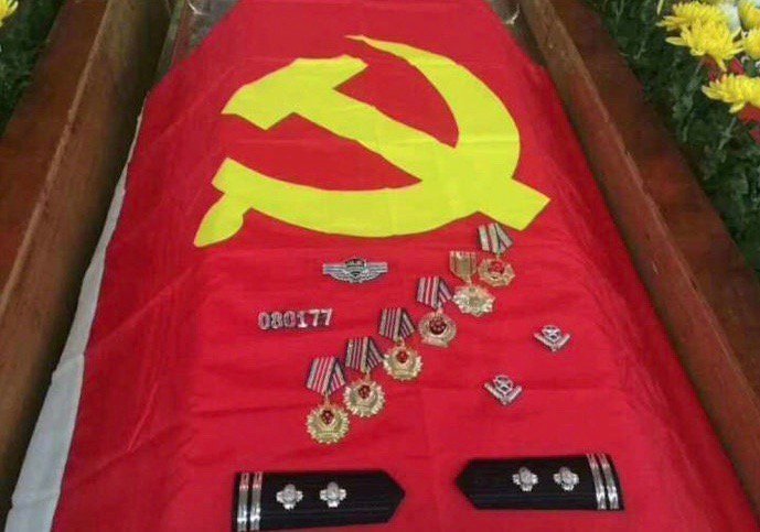 还记得这位没有正面照片的缉毒英雄吗？他叫张宇,一位缉毒一线的人民警察! 