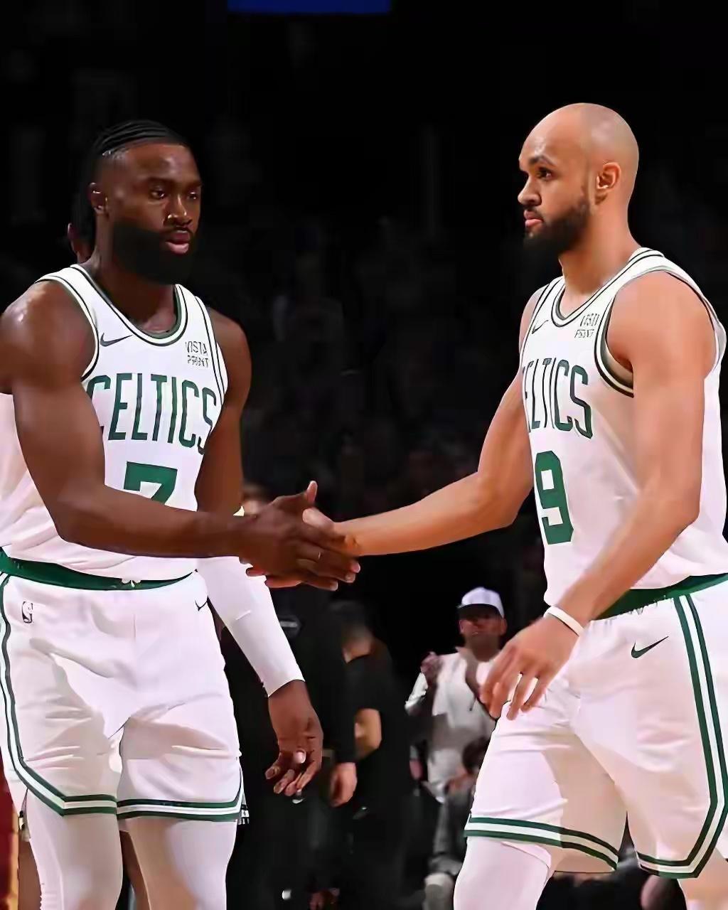 NBA报道:杰伦布朗狂轰42分4板4助，率队主场123-117战胜尼克斯nba凯