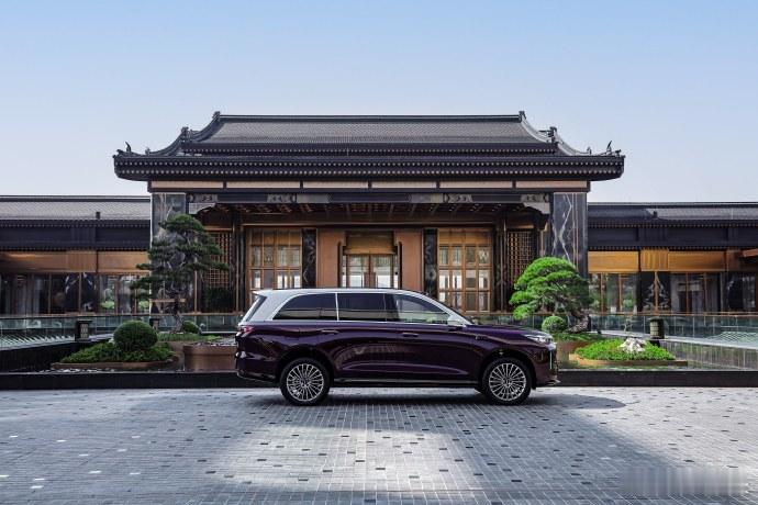深度解析魏牌 V9X：为何动力冗余是大 9 系 SUV 的刚需？当前新能源旗舰普