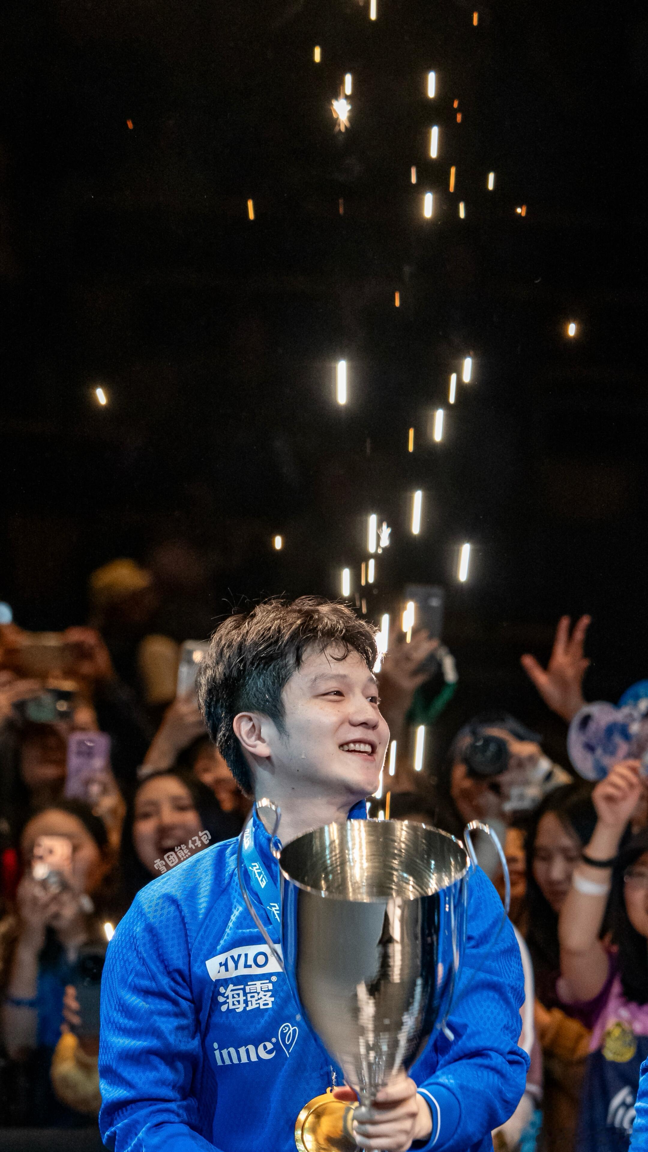 乒乓球  愿你的未来幸福满杯✨🏆20260517 欧冠 捧杯时刻是欣欣甜美和双