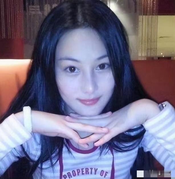 张馨予反问粉丝“你很有钱是吗” 暖心反向宠粉引热议
 
近日，张馨予在与粉丝互动