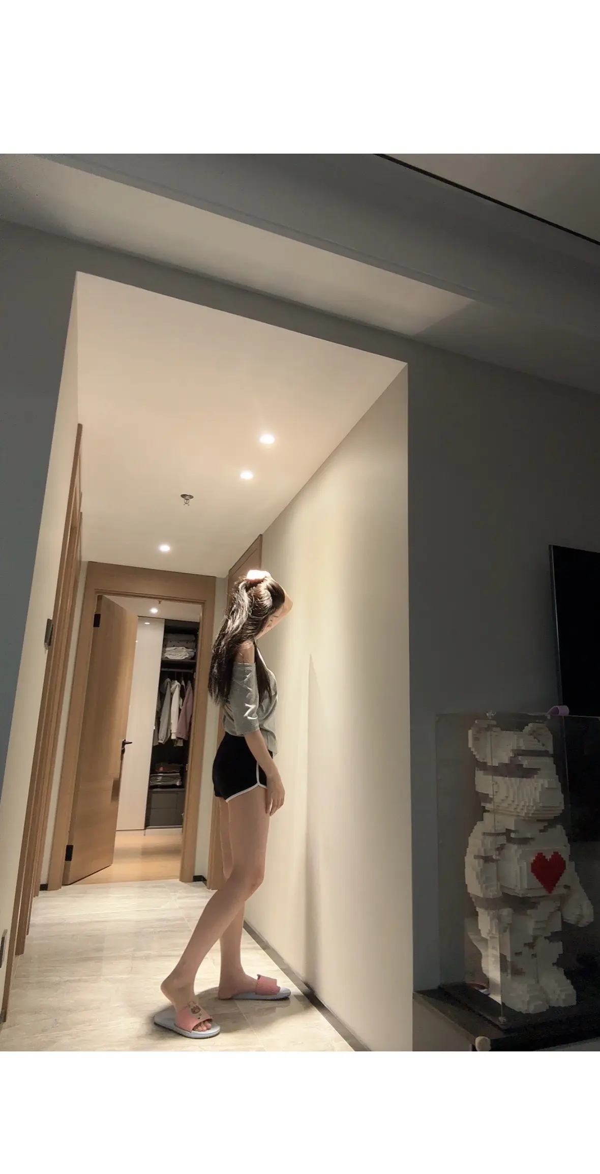 忽明忽暗的灯 我会自己把它掐灭