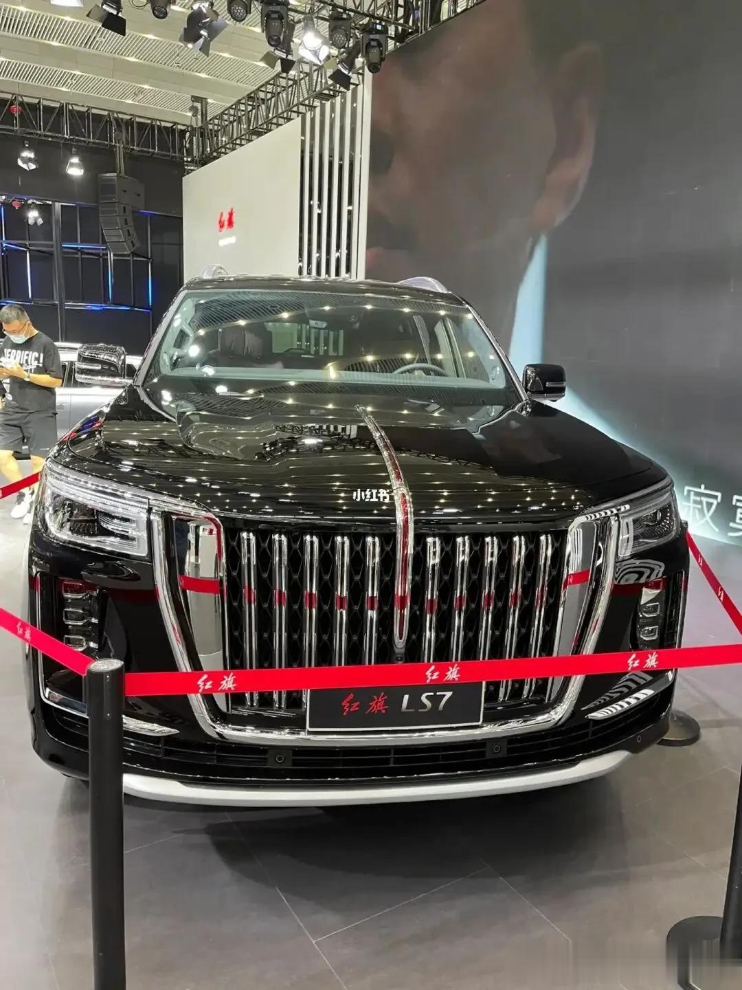#拜登指着红旗车说beautiful#
        国产红旗车，无论是从颜值