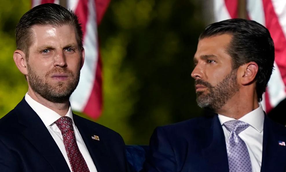 【特朗普打伊朗，两个儿子忙卖无人机捞钱】

特朗普打伊朗打了一个月，直接打成了消